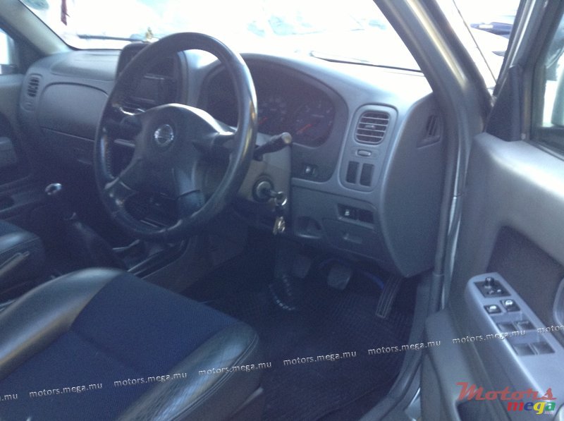 2007' Nissan Hardbody photo #4