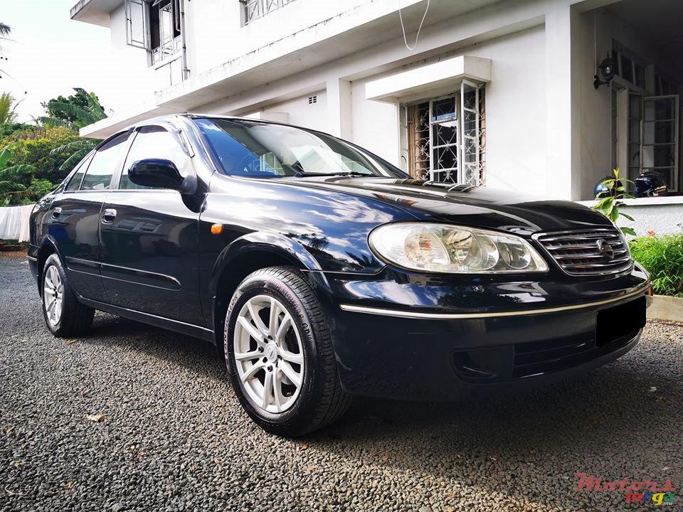 2003' Nissan Sunny N17 photo #2