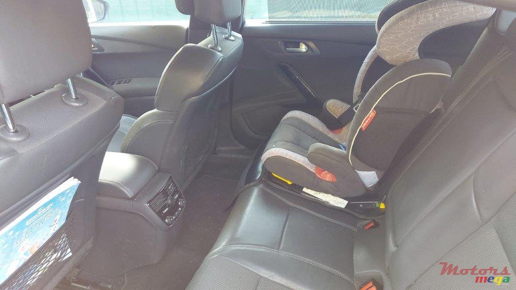 2013' Peugeot 508 photo #3