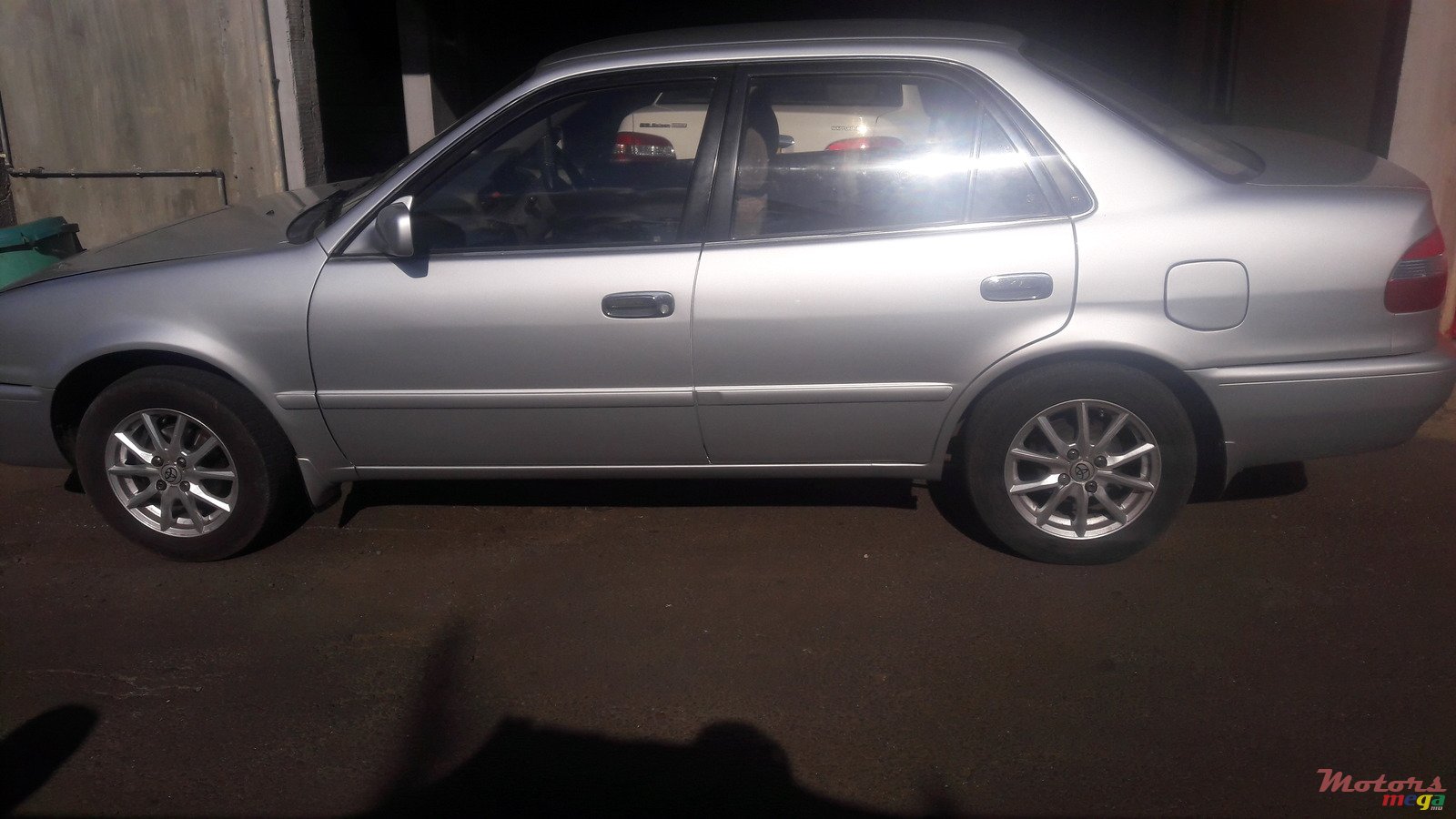 2000' Toyota Corolla riviere photo #3