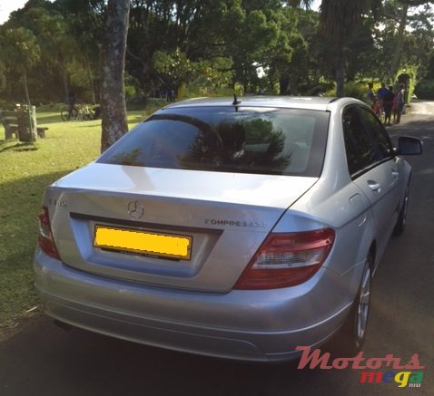 2007' Mercedes-Benz C-Class photo #2