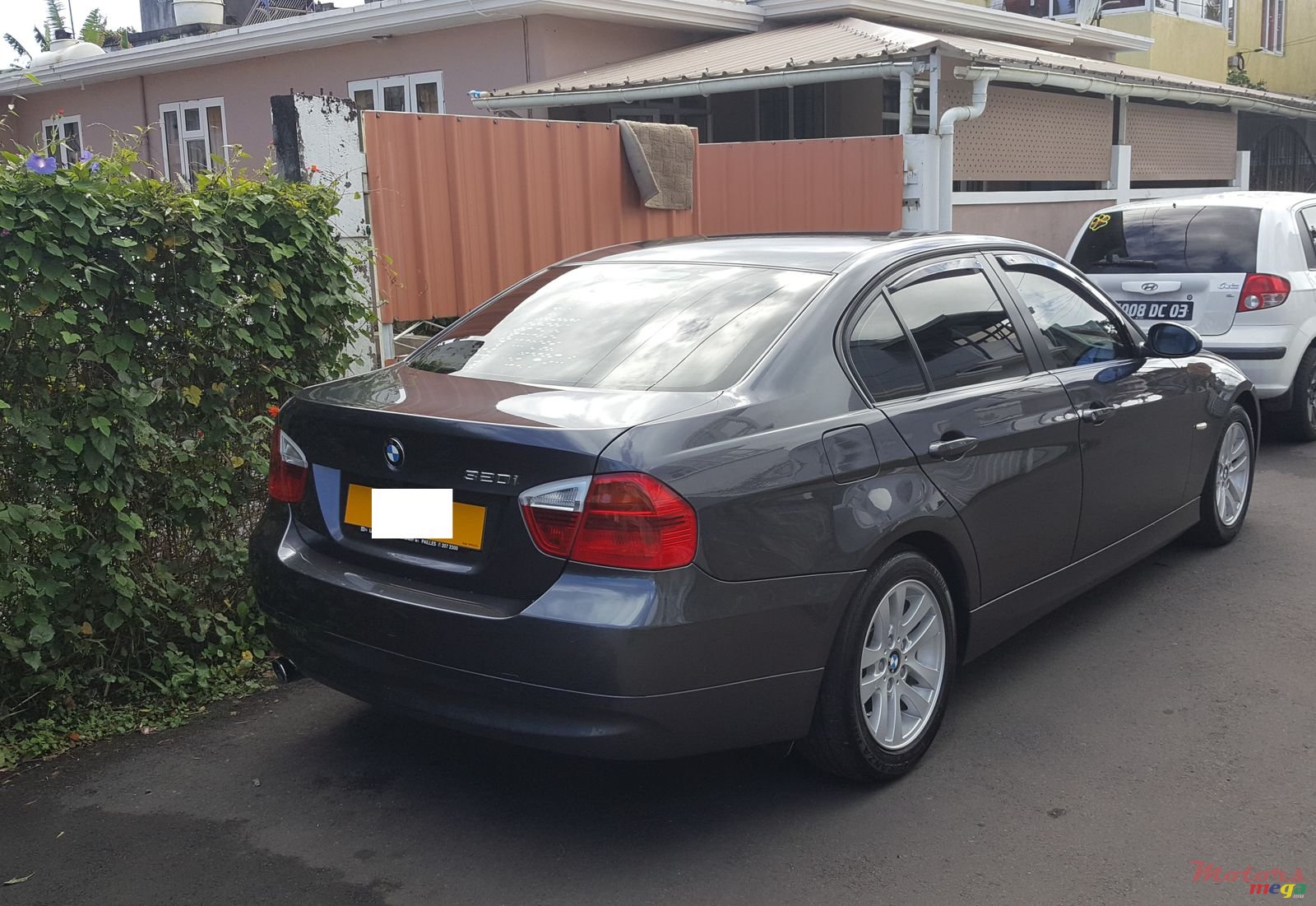 2005' BMW 3 Series photo #3