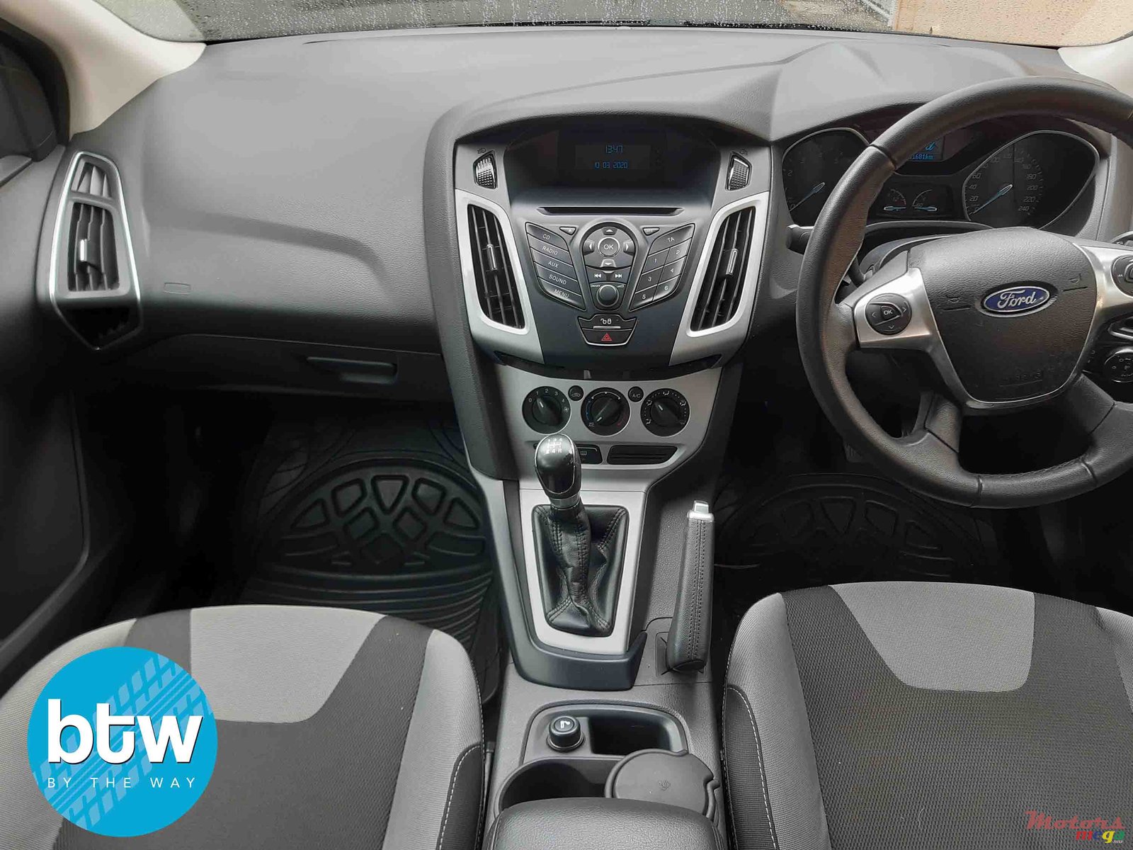 2013' Ford Focus photo #5