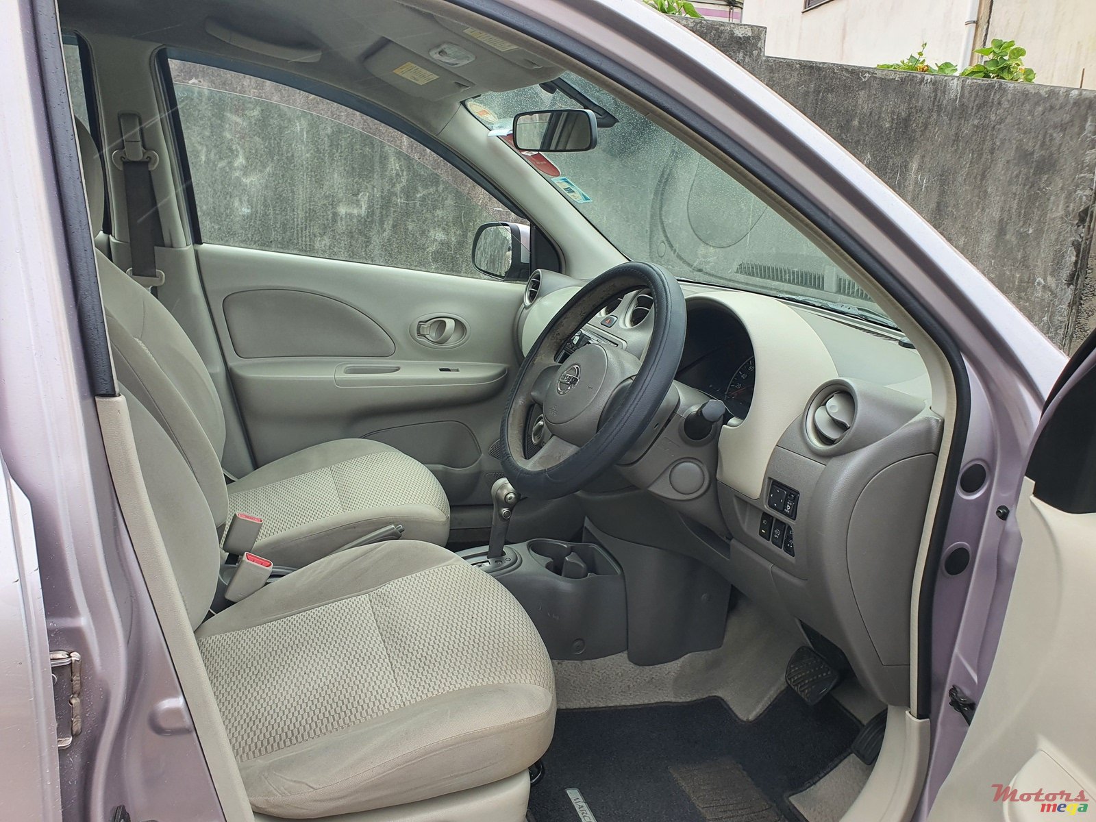 2011' Nissan March photo #7