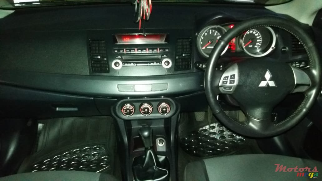 2011' Mitsubishi Lancer EX - Fully Executive photo #3