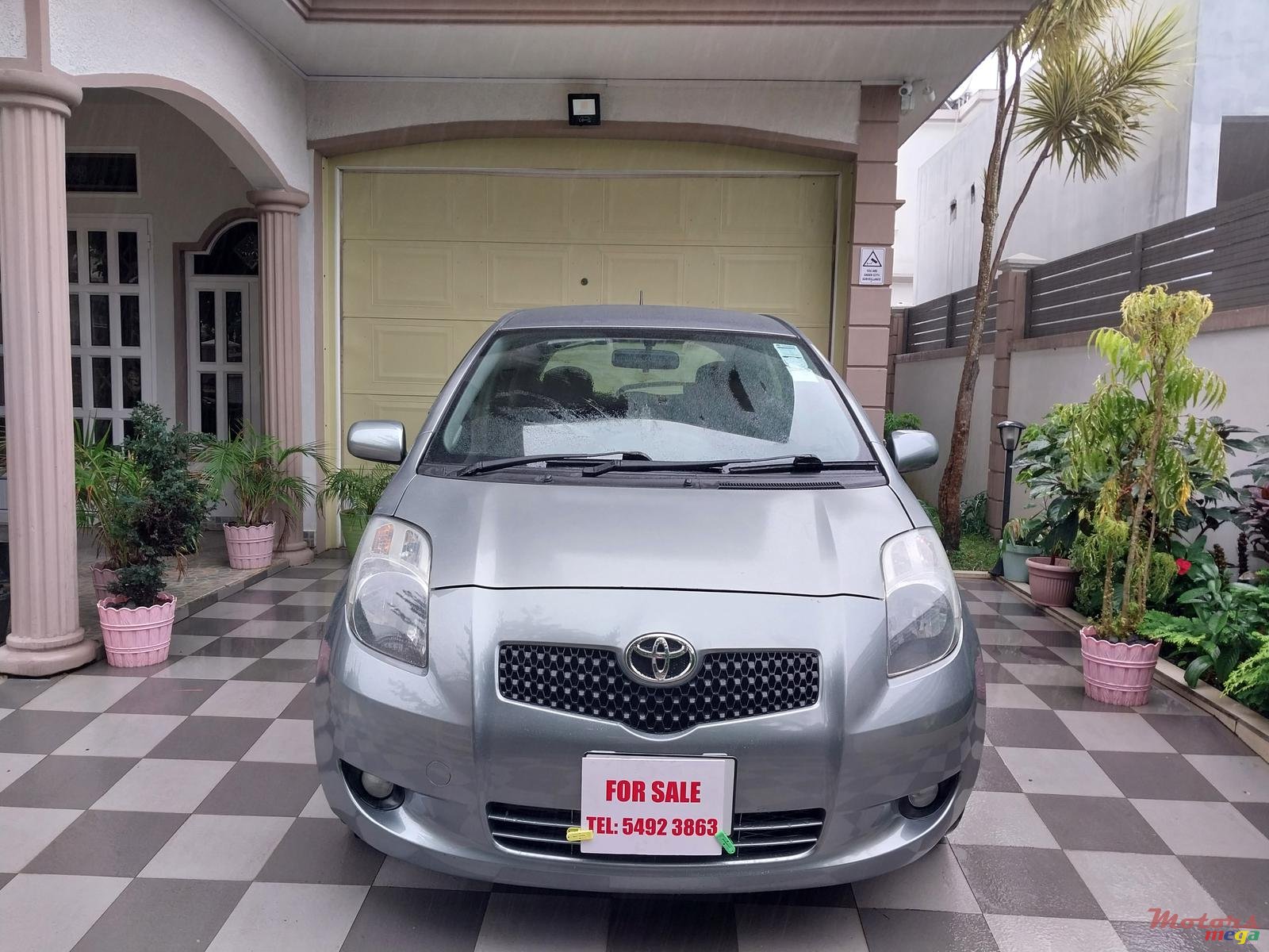 2007' Toyota Yaris photo #7