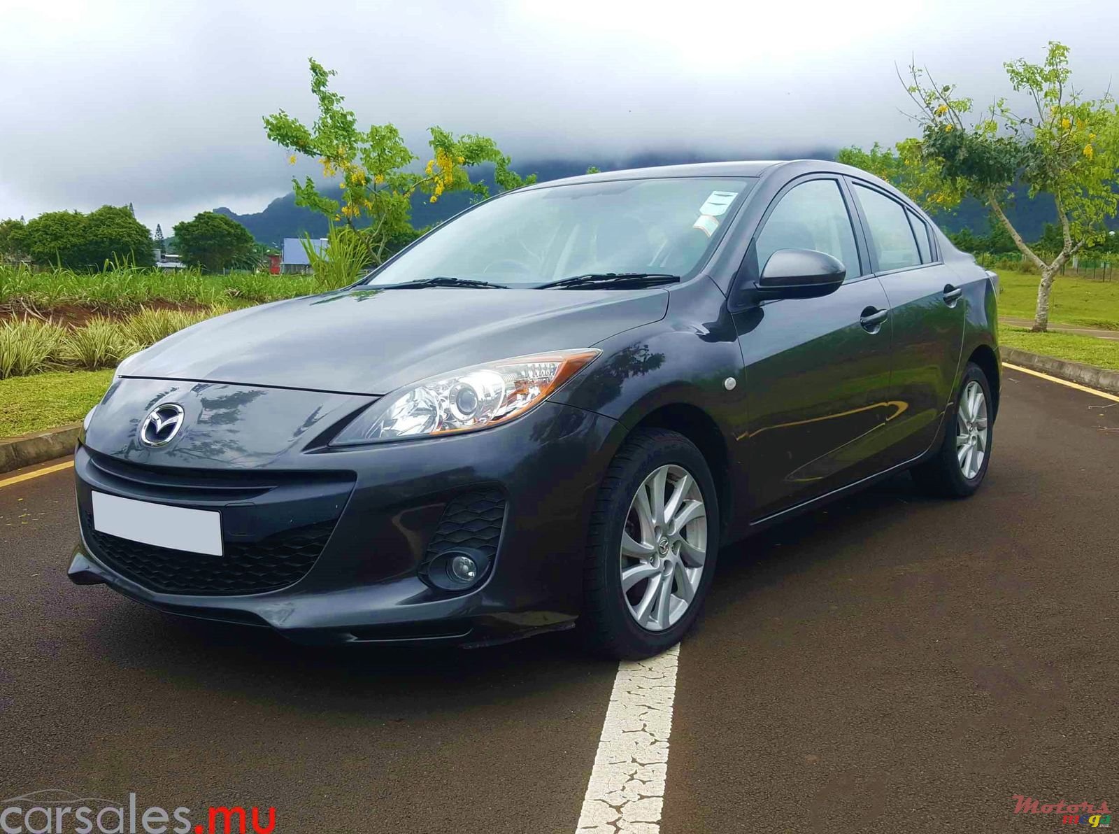 2012' Mazda 3 photo #2