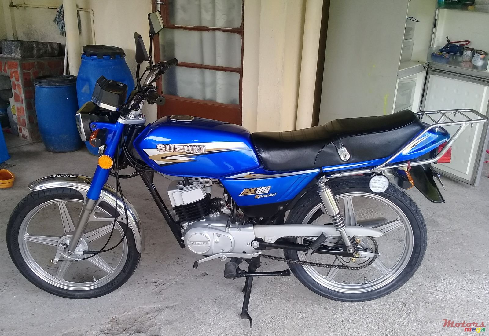 2008' Suzuki photo #1