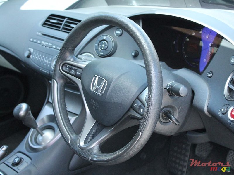 2010' Honda Civic photo #5