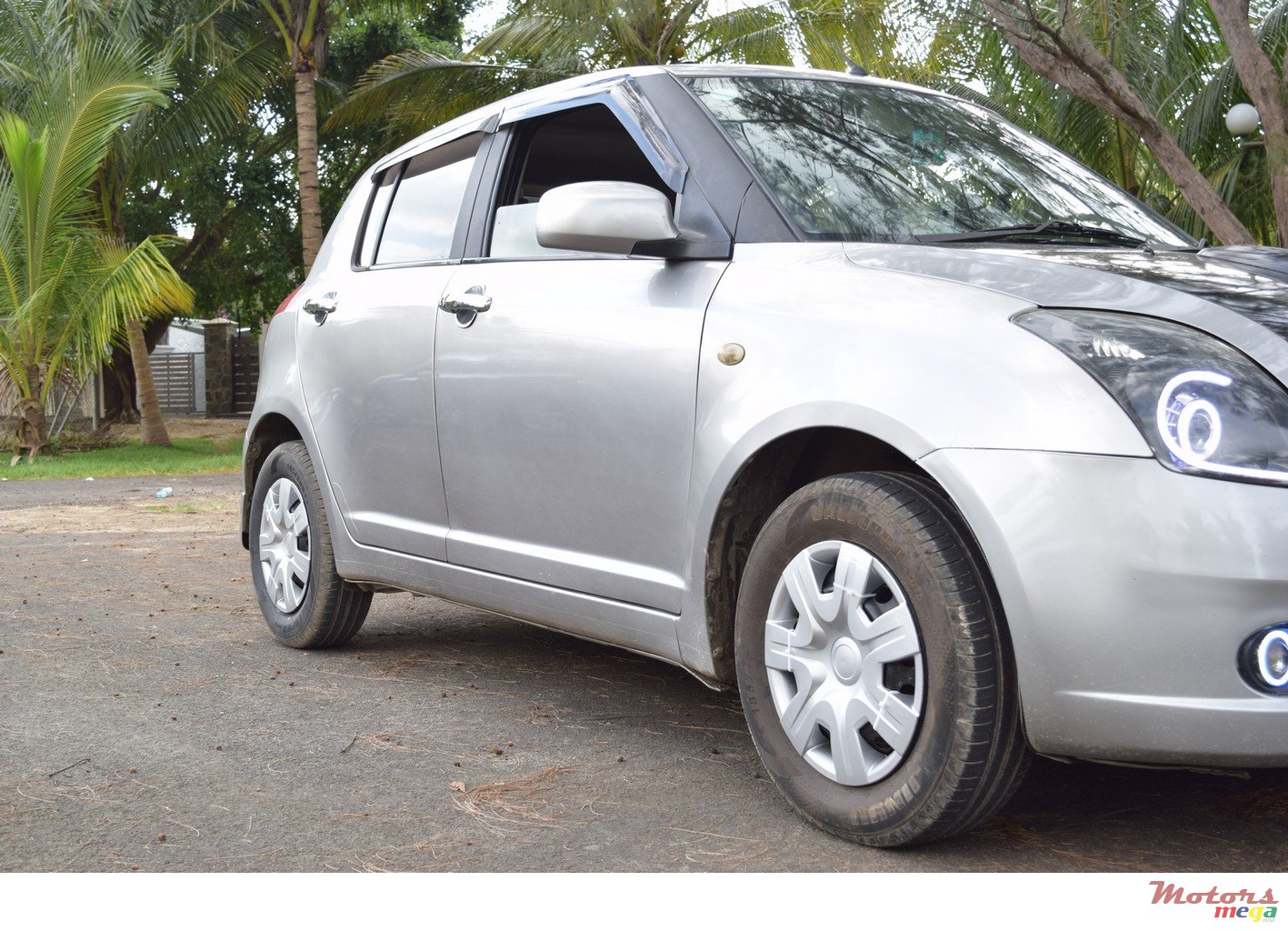 2007' Suzuki Swift custom Paint photo #2