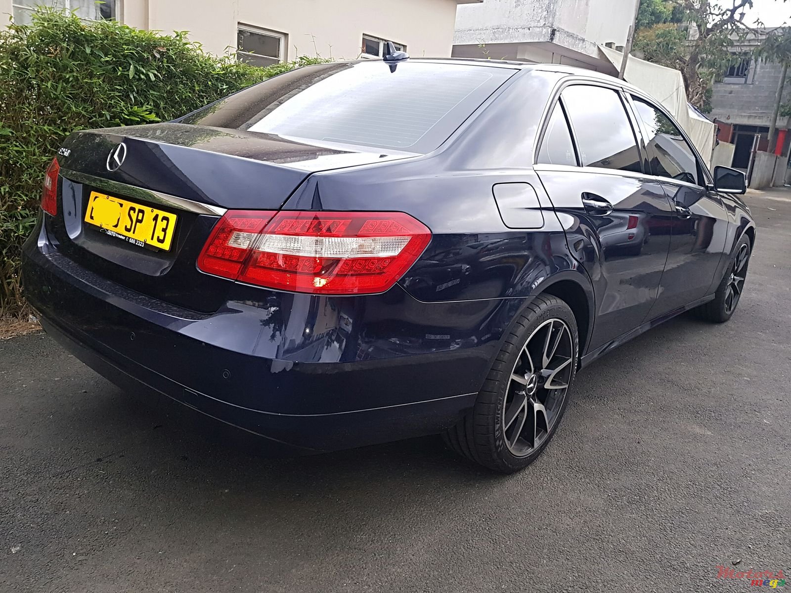 2013' Mercedes-Benz E250 photo #4