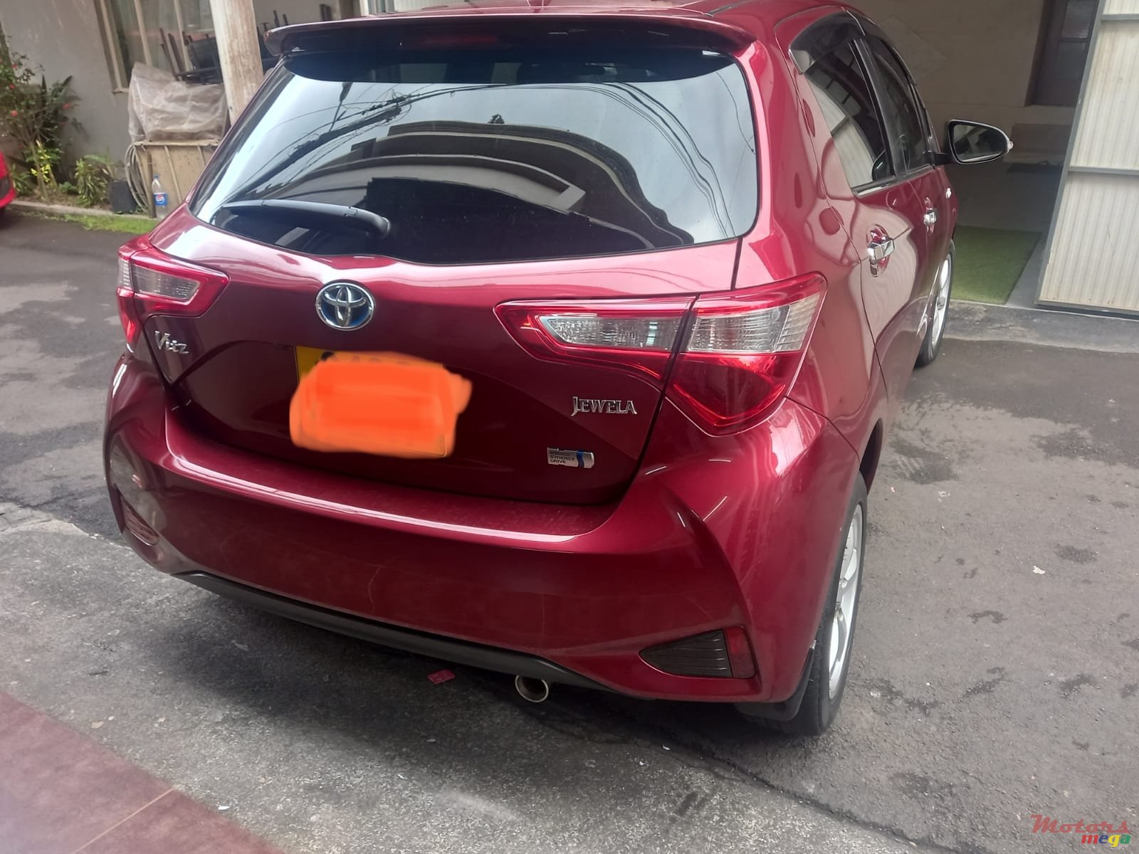 2017' Toyota Vitz Jewela photo #3