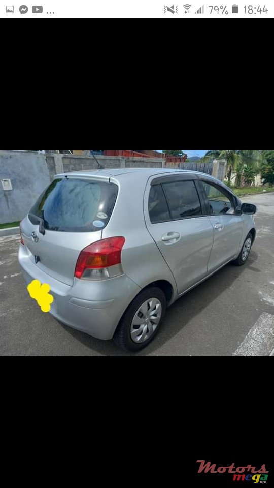 2008' Toyota Vitz photo #6