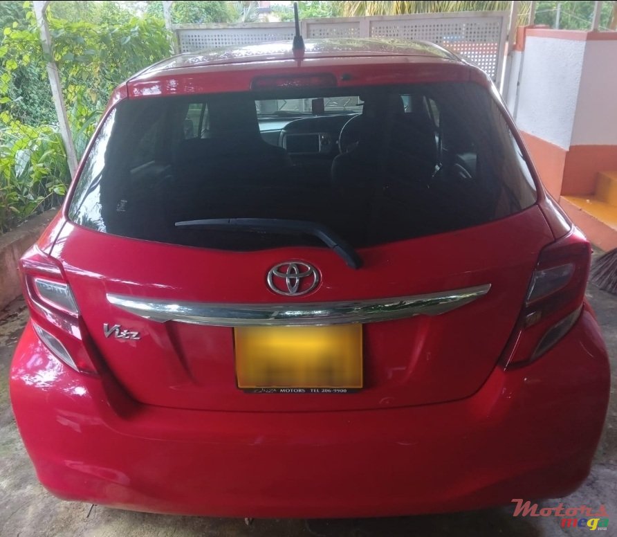2015' Toyota Vitz photo #4