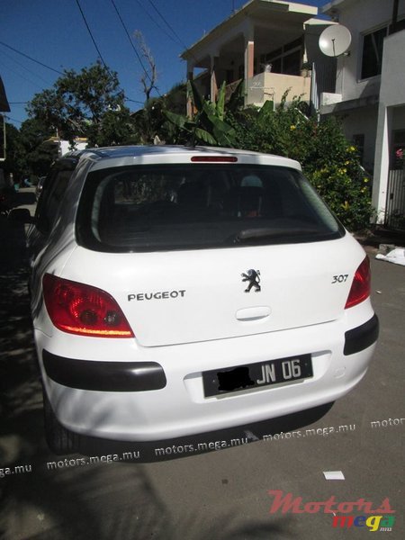 2006' Peugeot 307 essence photo #3