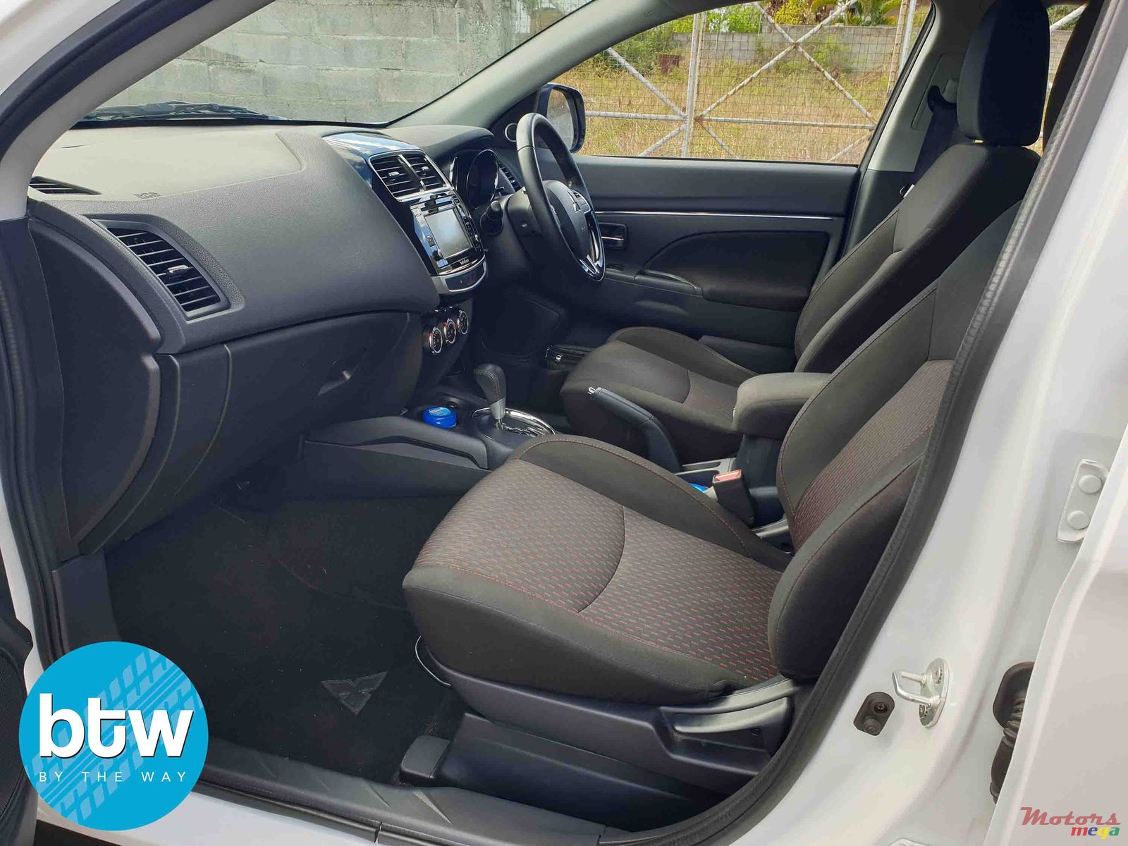 2016' Mitsubishi ASX 2.0 photo #5