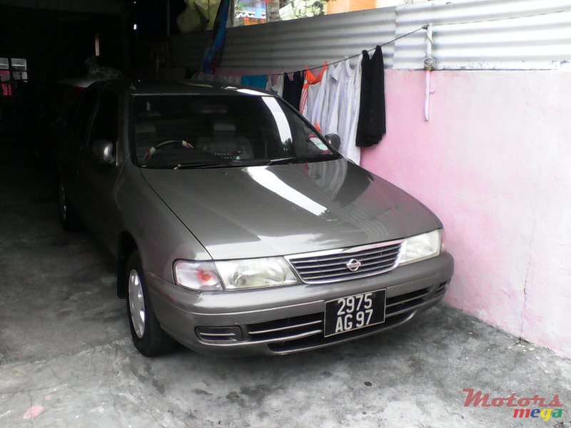 1997' Nissan sunny photo #1