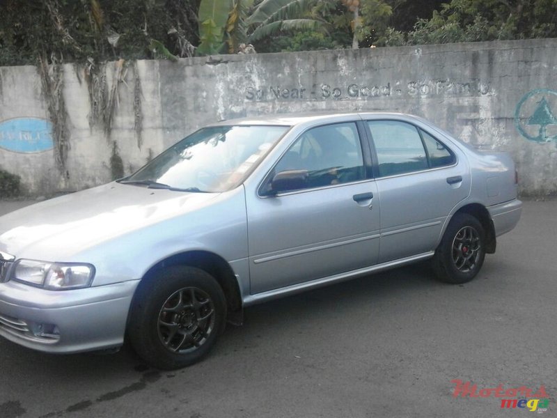 1999' Nissan Sunny photo #2