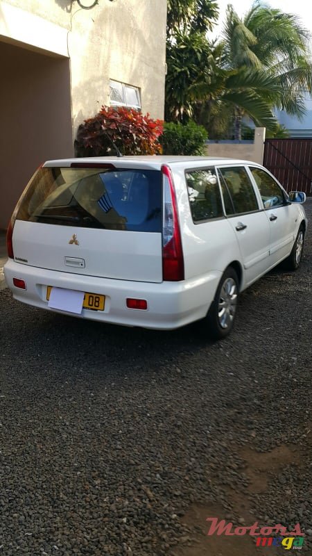 2008' Mitsubishi Lancer photo #2