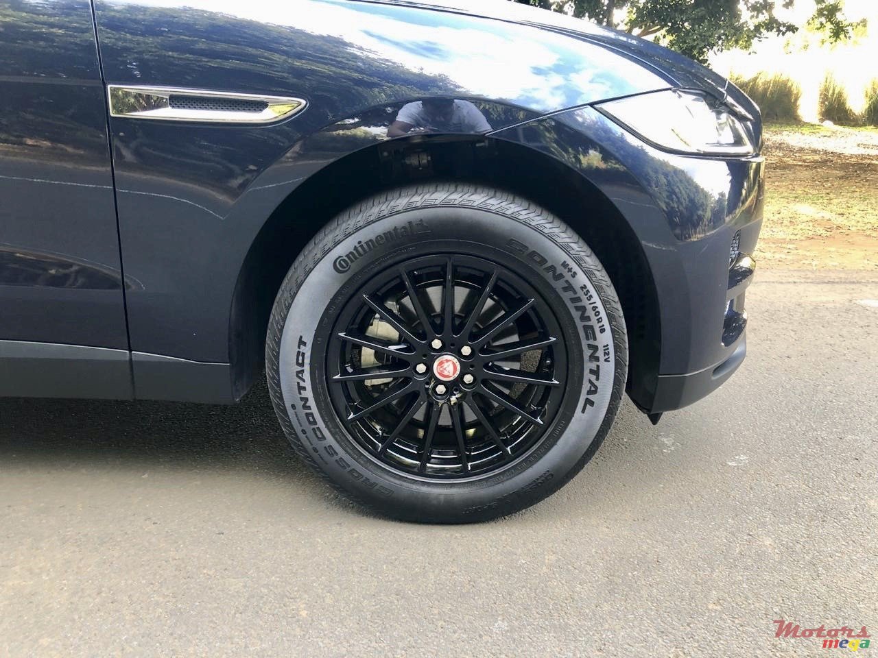 2017' Jaguar F-Type F-Pace photo #7