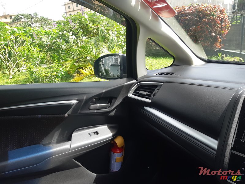 2016' Honda Fit photo #7