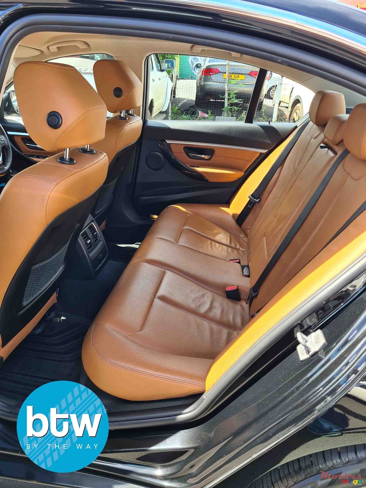 2017' BMW 3 Series photo #4