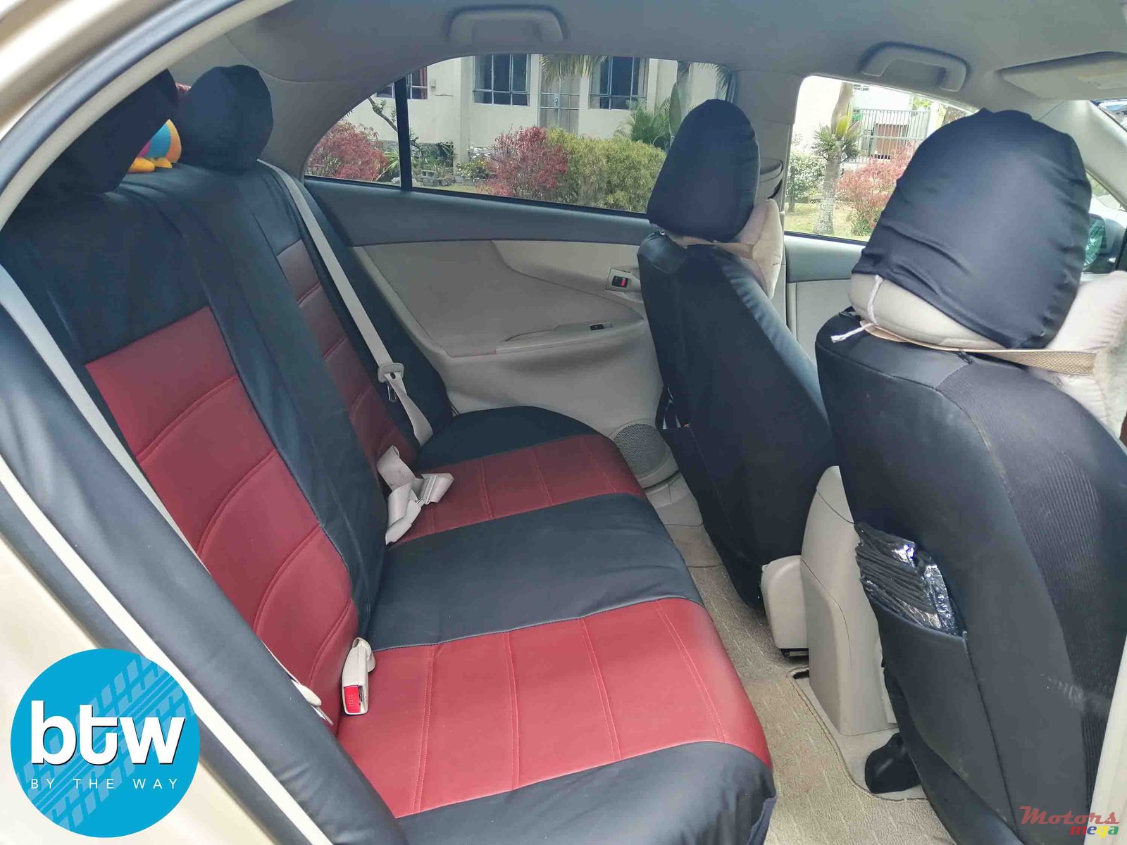 2012' Toyota Corolla Axio photo #3