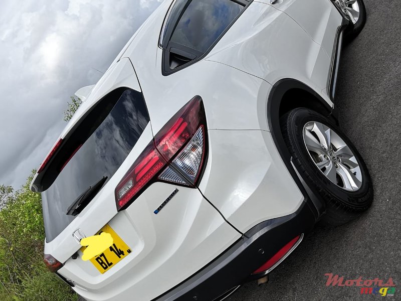 2014' Honda Vezel Z edition photo #3