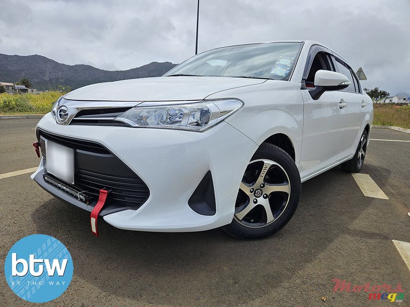 2019' Toyota Axio photo #2