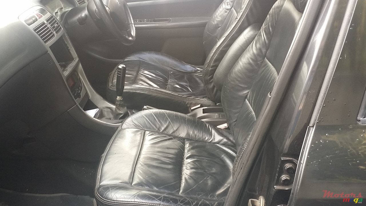 2005' Peugeot 307 photo #5