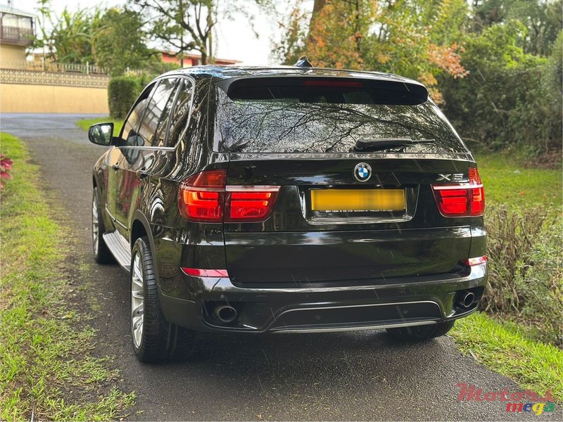 2012' BMW X5 35i photo #4