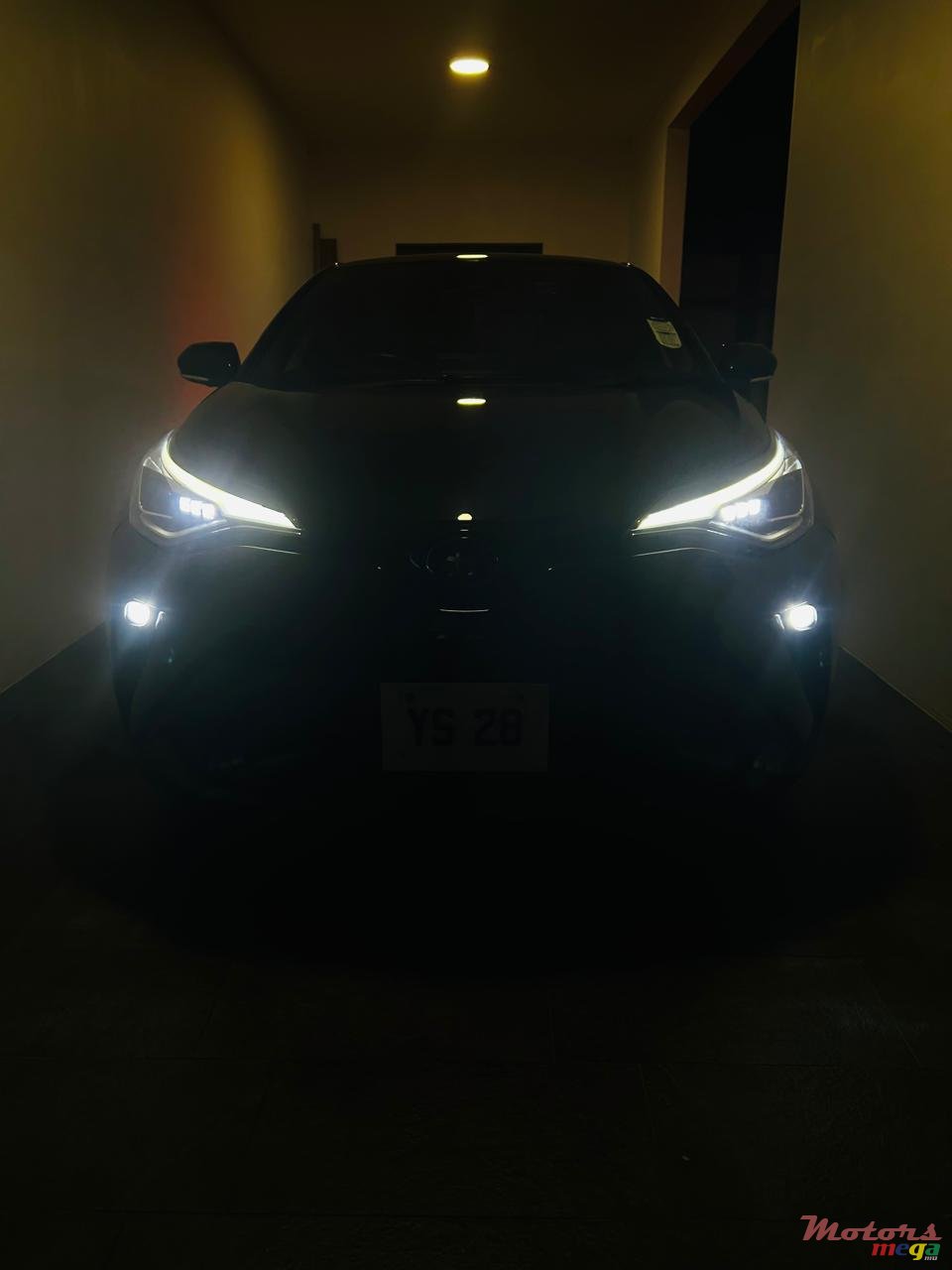 2020' Toyota C-HR photo #7