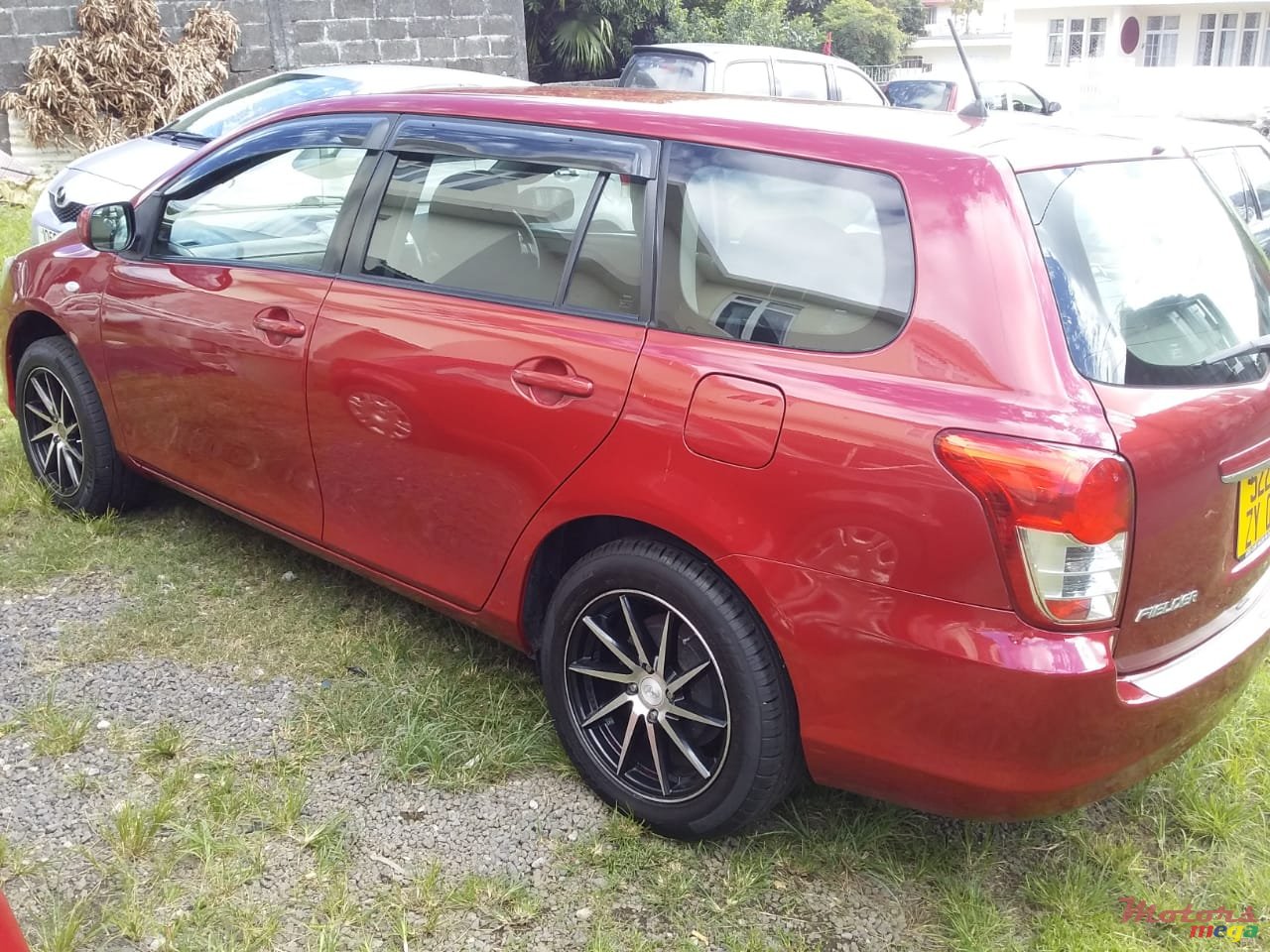 2009' Toyota Fielder photo #4
