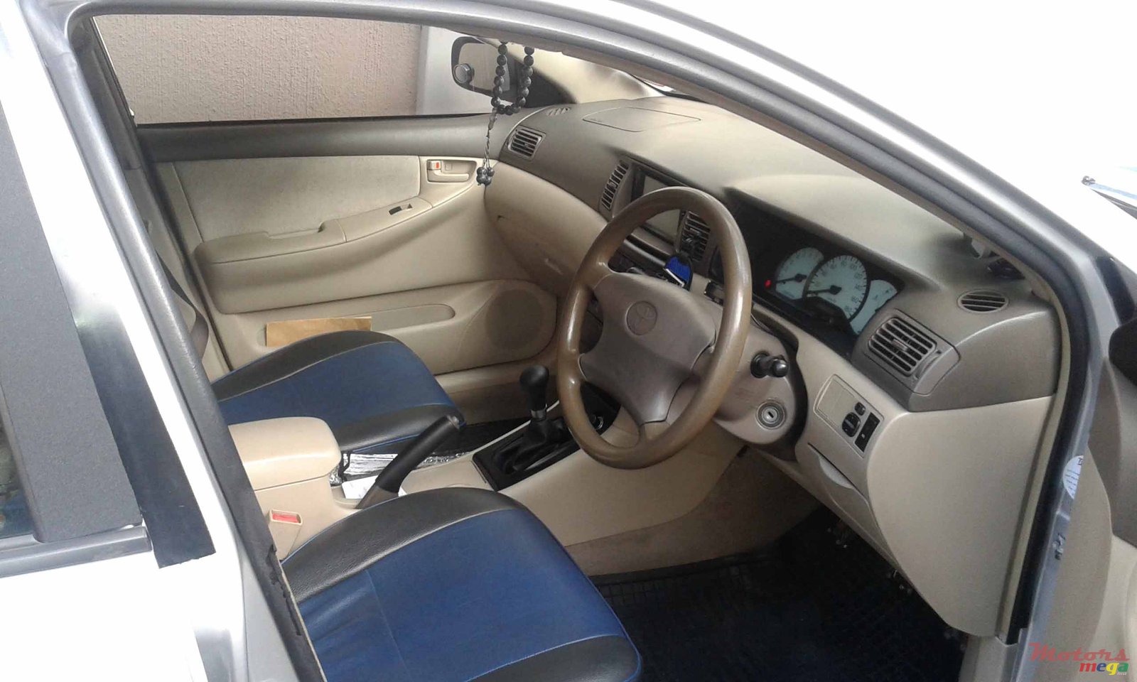 2002' Toyota photo #4