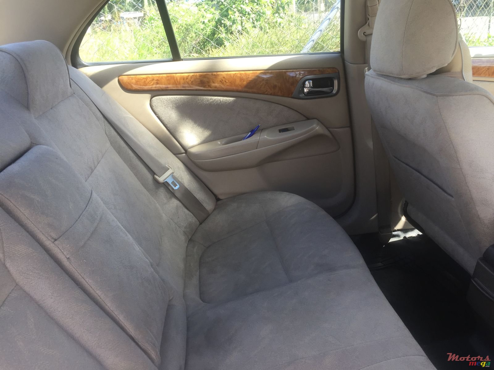 2001' Nissan N16 photo #6