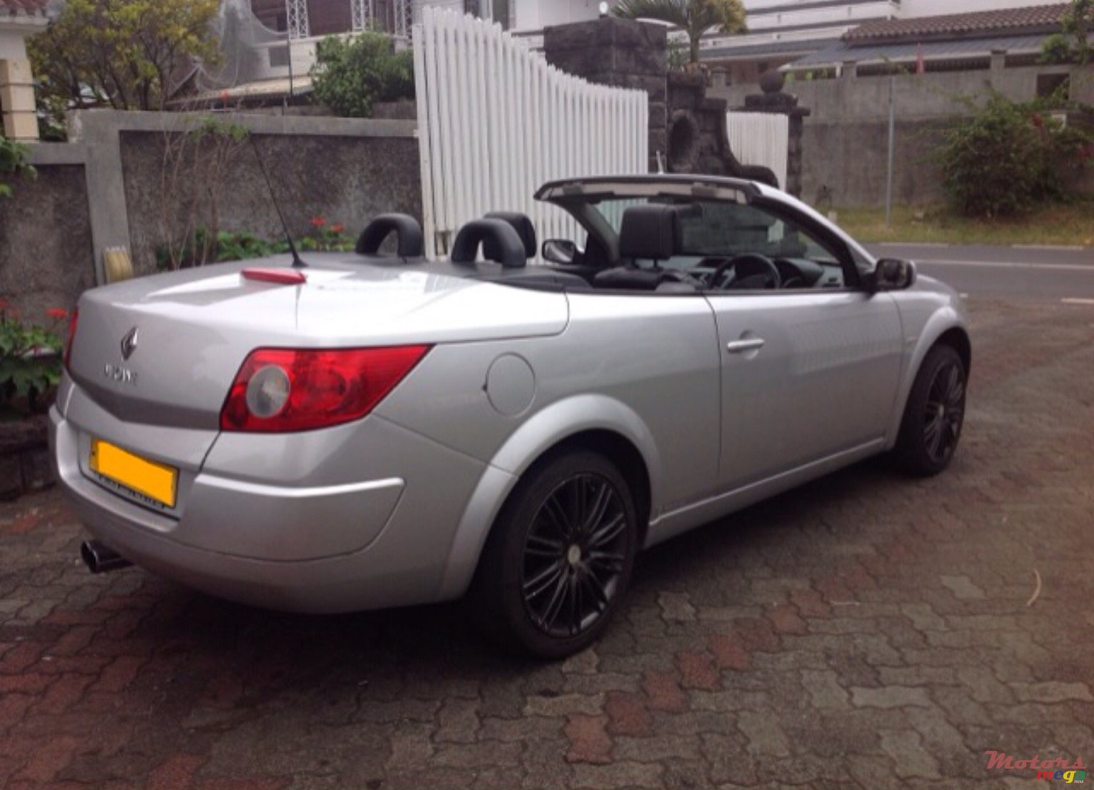 2007' Renault Megane photo #5