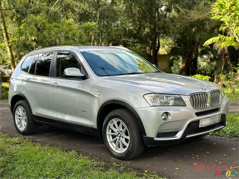 2013' BMW X3 20i photo #2