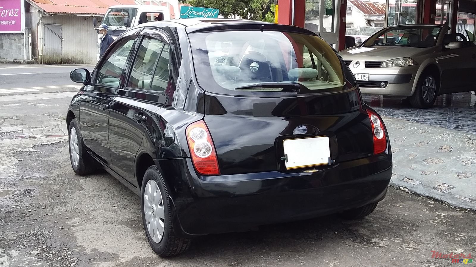 2005' Nissan March photo #4