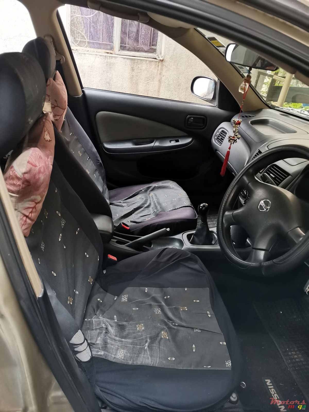 2004' Nissan Sunny N17 photo #1