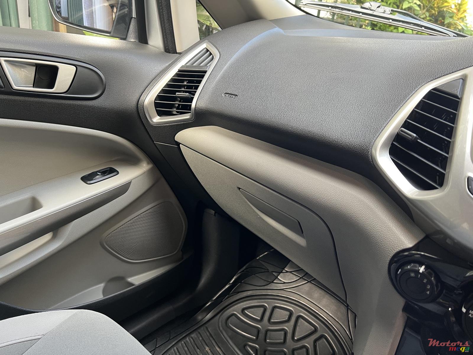 2014' Ford Escort Ecosport photo #5