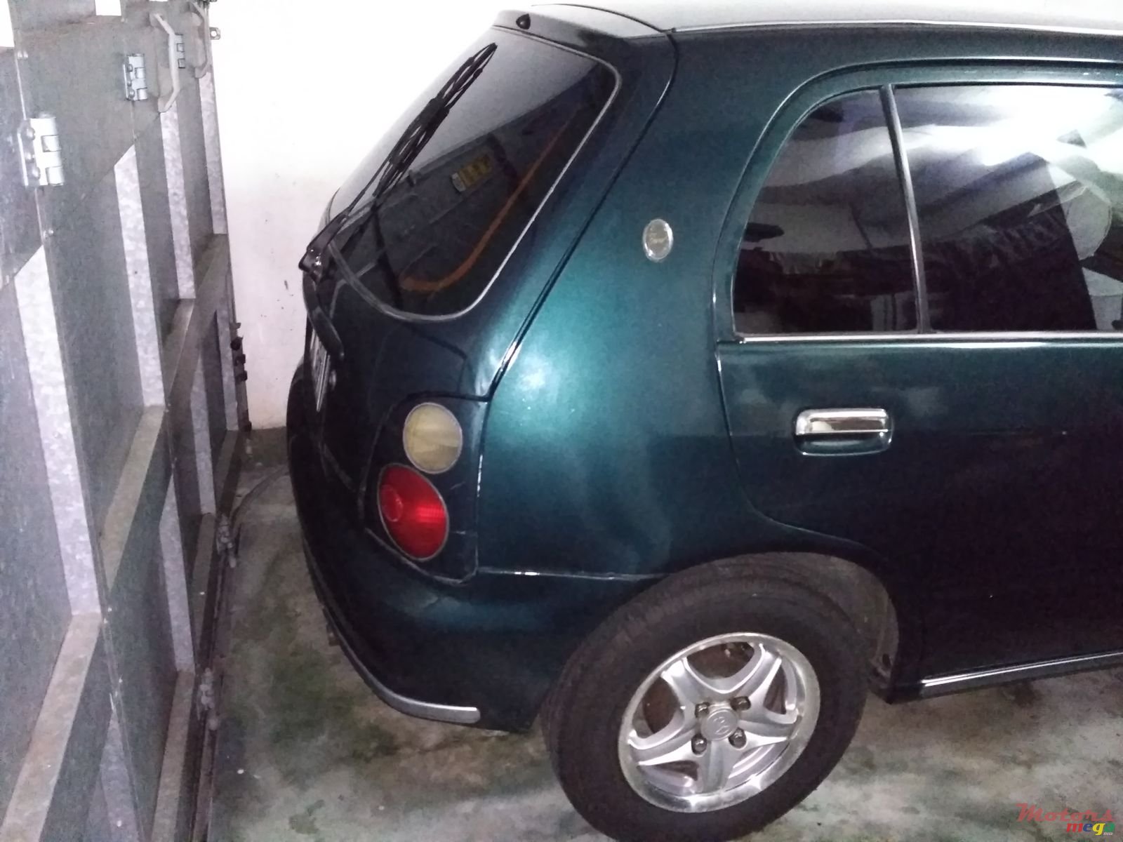 1997' Toyota Starlet Carat photo #2