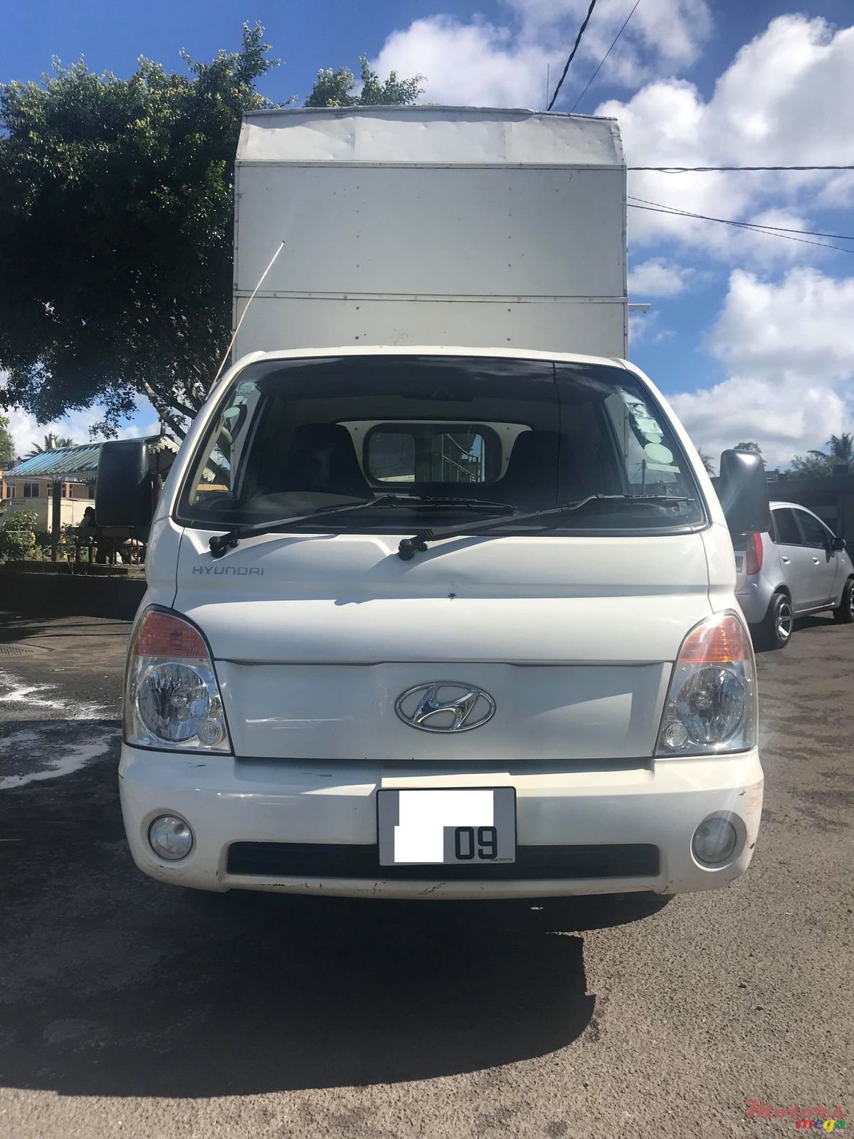 2009' Hyundai photo #3