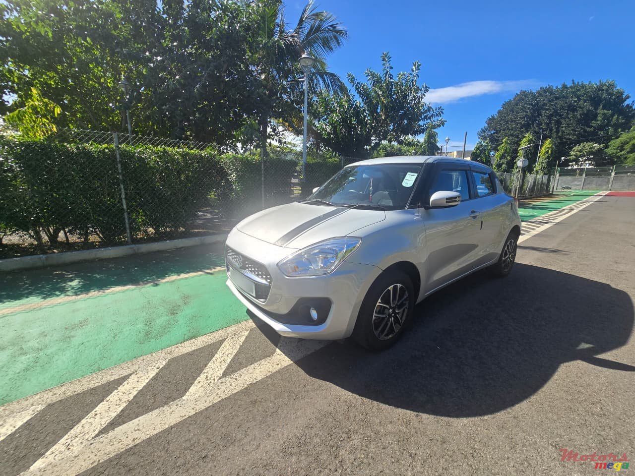 2021' Suzuki Swift photo #4