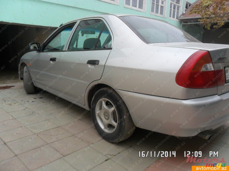 1999' Mitsubishi Lancer photo #2