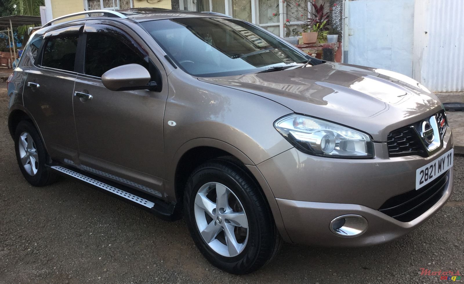 2011' Nissan Qashqai photo #2