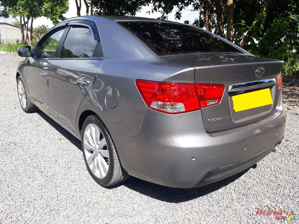 2012' Kia Cerato photo #3