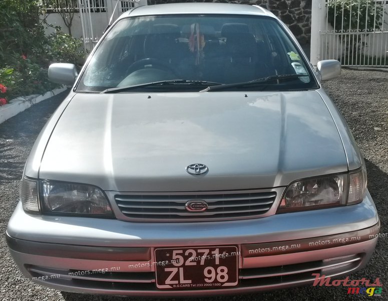 1998' Toyota Corolla photo #1