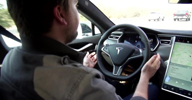 Watch Tesla's Autopilot Feature Drive Itself on a Highway