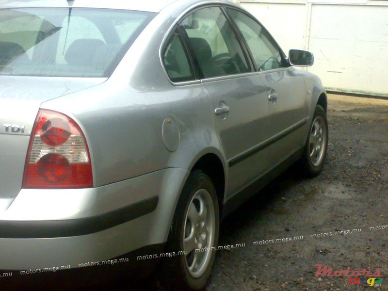 2003' Volkswagen Polo photo #3
