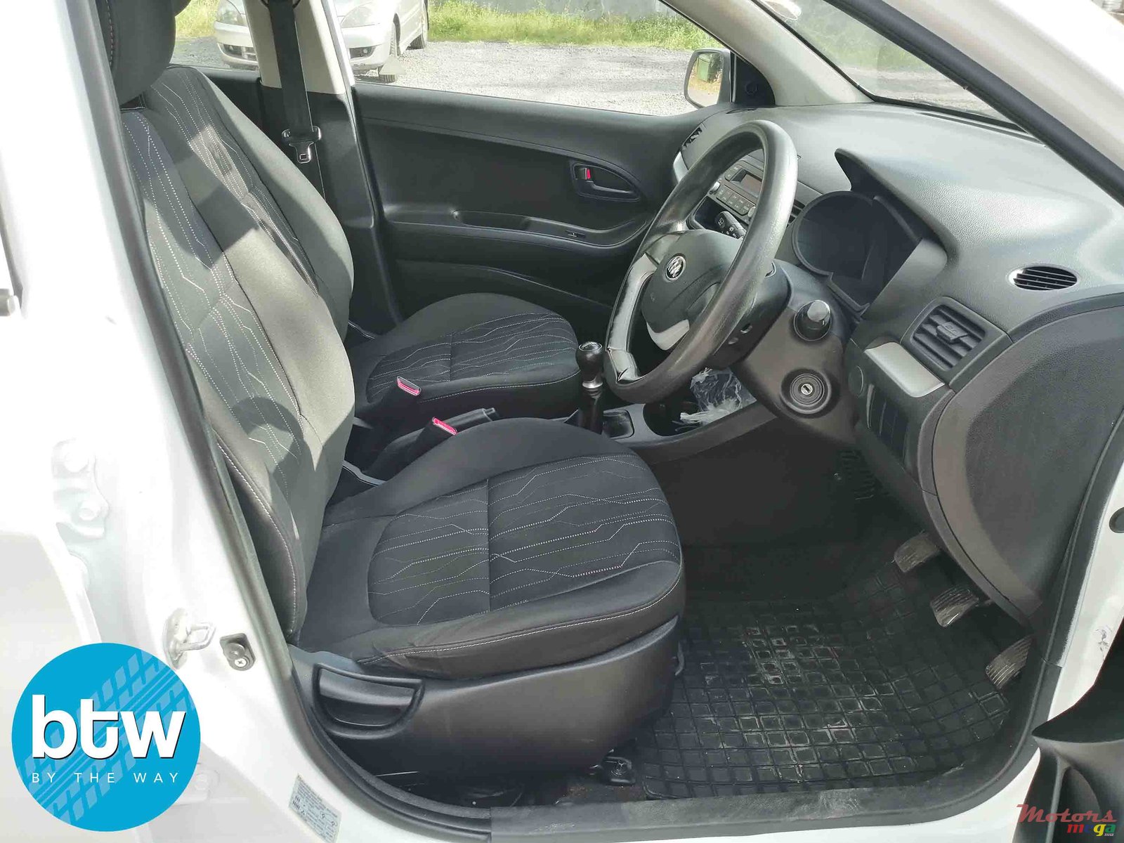 2014' Kia Picanto photo #4